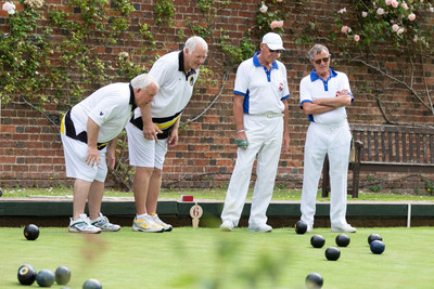 The victorious skip Bob Broad discussing tactics with Alan Steptoe, or maybe deciding on the after match drink order !