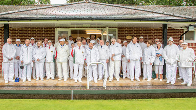 Both teams line up in front of the Marlow clubhouse with the respective captains on the day, to the fore Ian Harvey alongside Don Isaacs